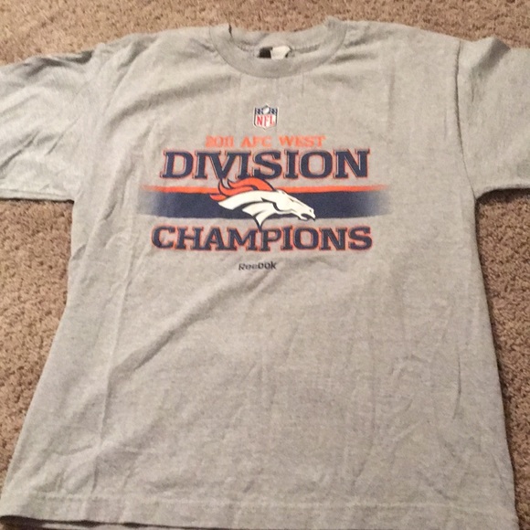 Broncos 2011 youth xl tee division champs - Picture 1 of 3